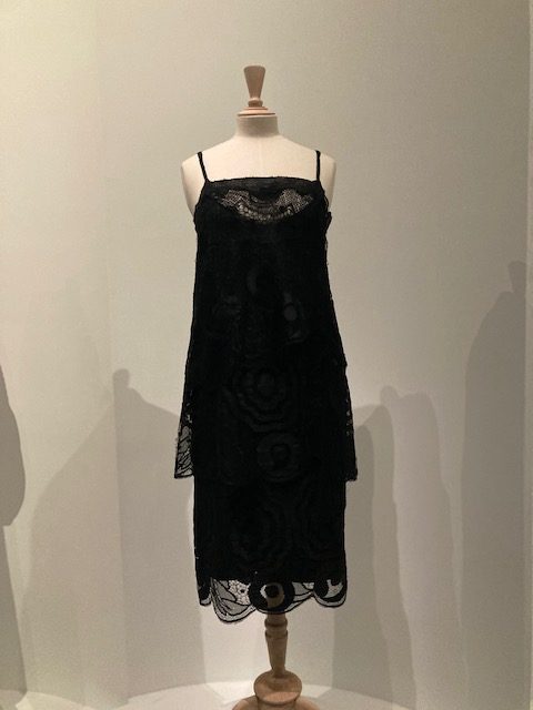 Chanel La petite robe noire rotated