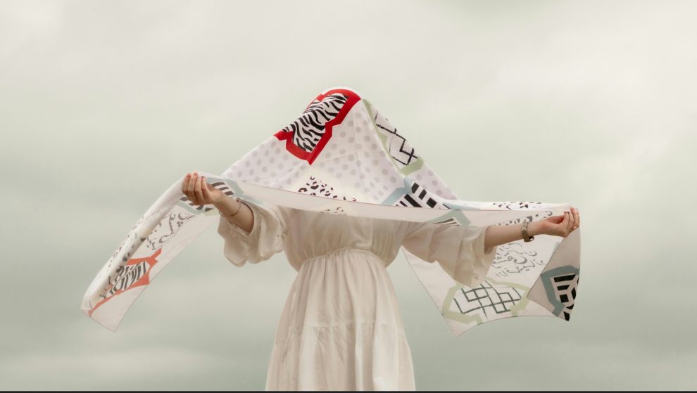 Dash Khatami: Jelenetek engedély nélkül